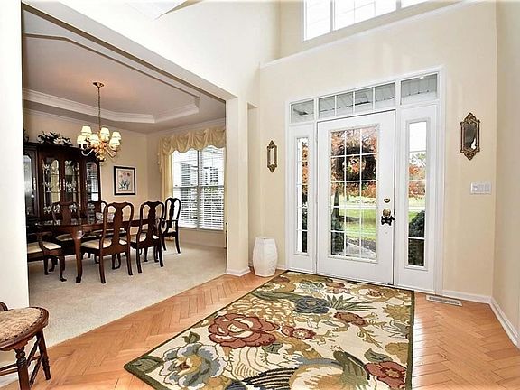 4th image of 18322 Ivy Ln