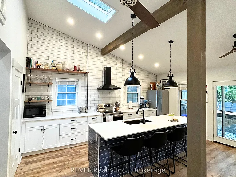 399 Elmwood Ave — Photo 2