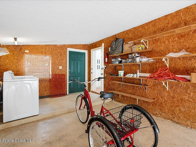 2175 Barracuda Ave — Photo 36