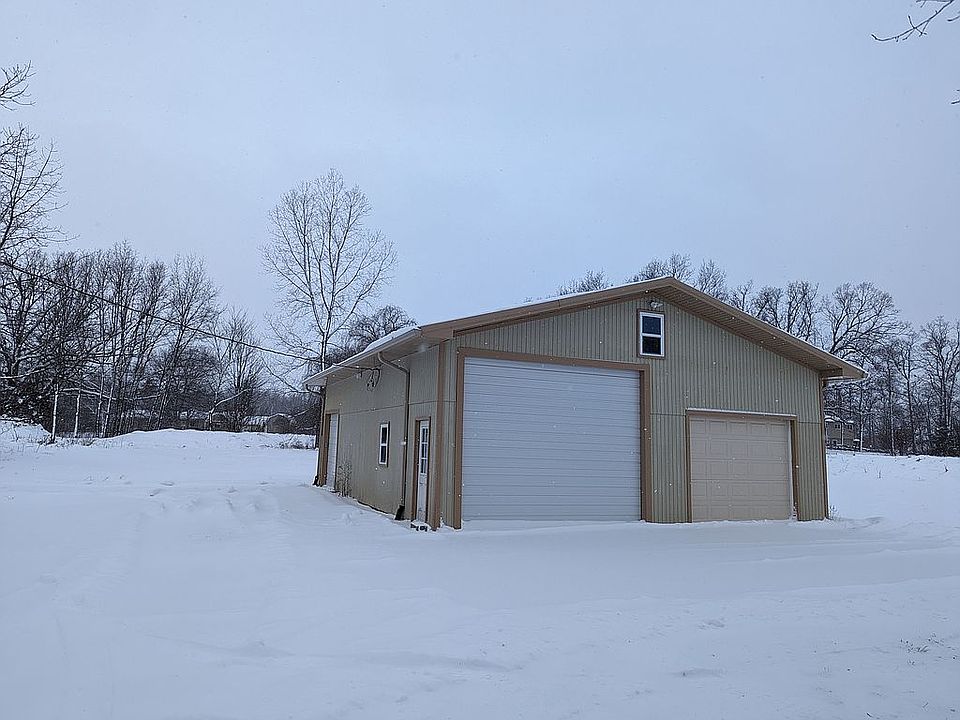 2nd image of 1672 S Lapeer Rd