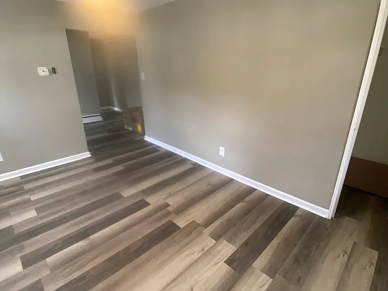 326 Van Kirk St — Photo 5