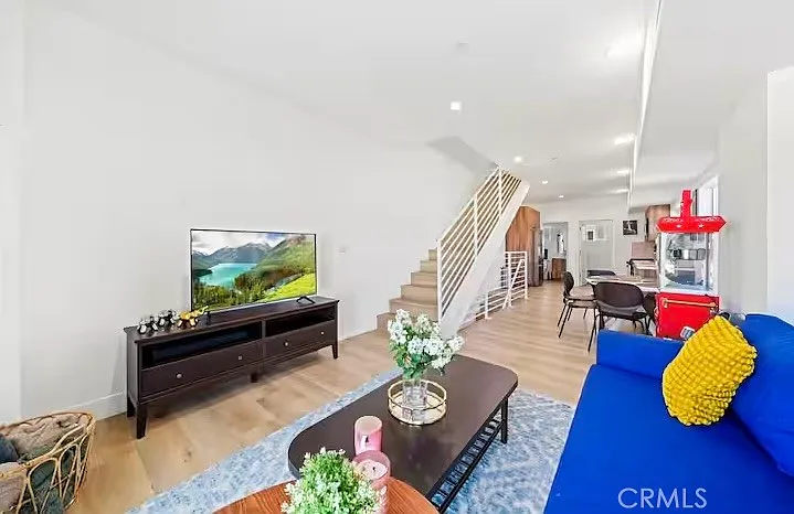 5637 Klump Ave — Photo 4