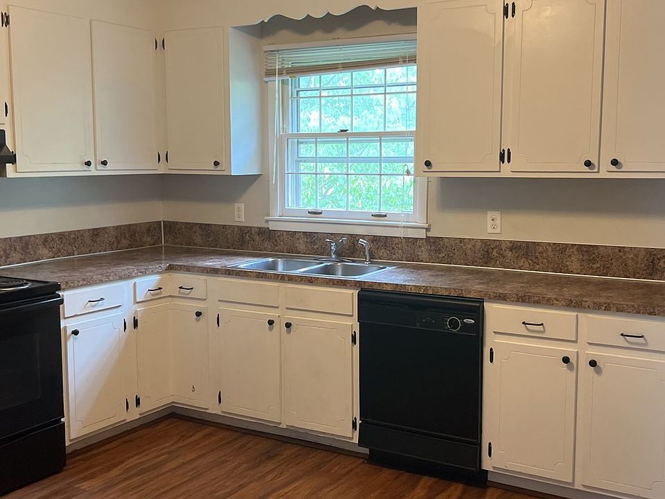 1st image of 520 S Washington St #3