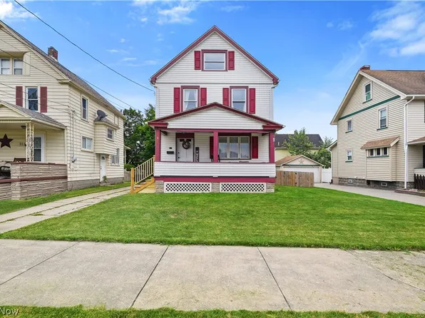 307 E Liberty St, Hubbard, OH 44425