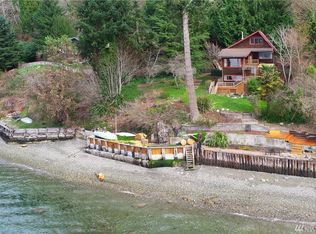 17435 Paige Ln SW, Vashon, WA 98070