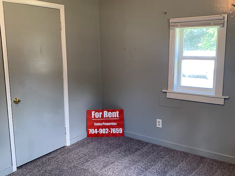 1346 Lerain Ct — Photo 9
