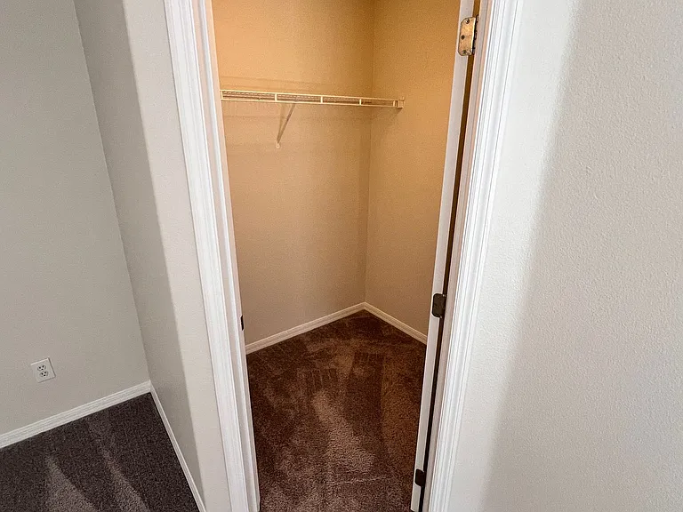 3548 Peppervine Dr — Photo 34