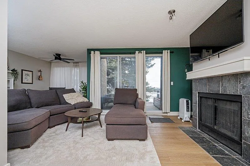 2 bed, 1092 sqft, $2,500 — Photo 3