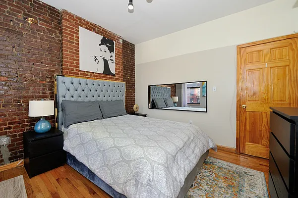 Rented by Corcoran | media 12