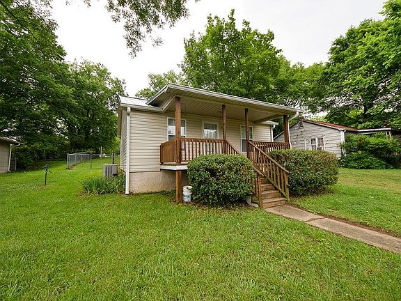 3rd image of 2909 Woodlawn Ave NW