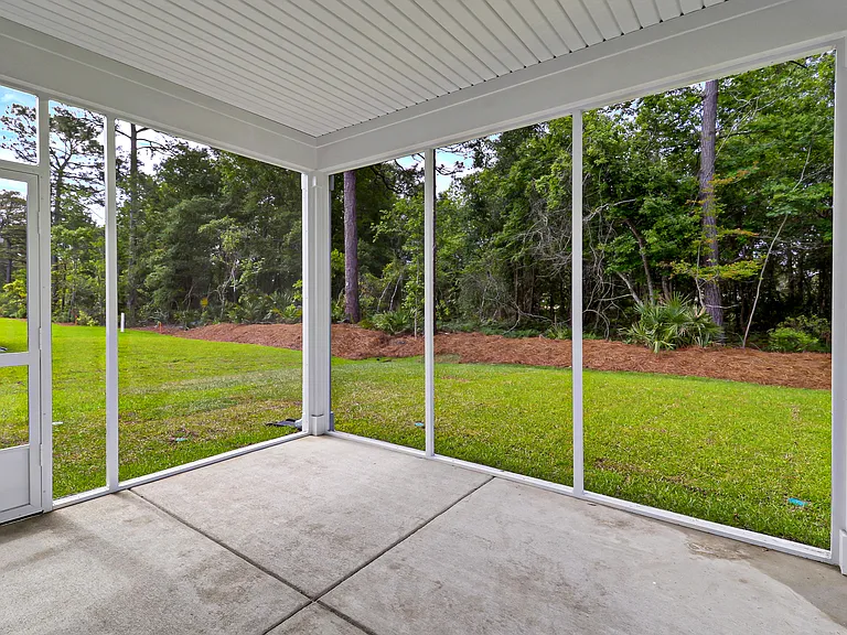 146 Lockwood Dr — Photo 32