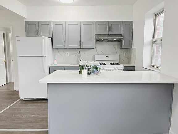 2nd image of 7102 162nd St Floor 2