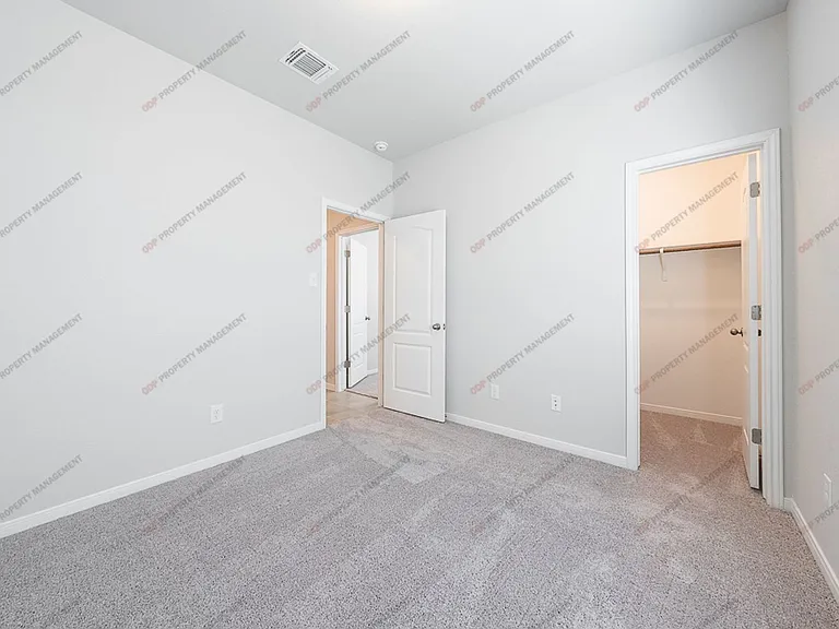 711 Friars Landing Dr — Photo 7