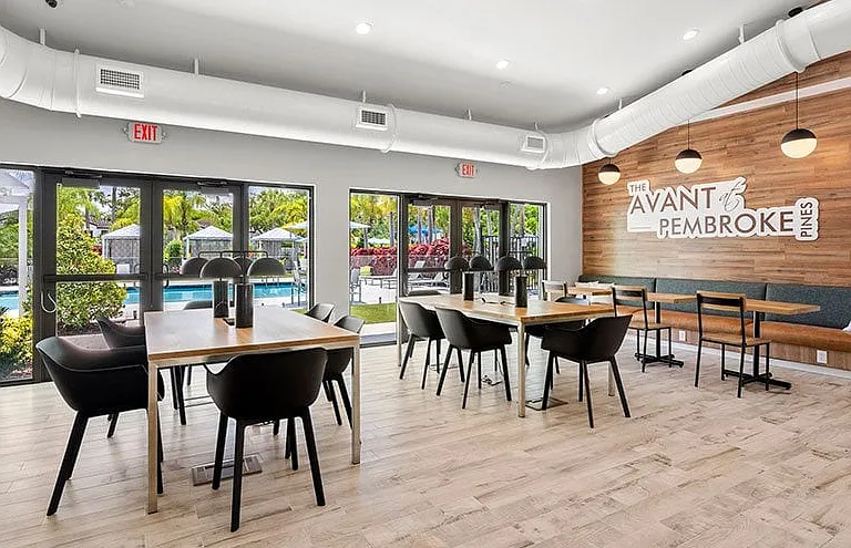 The Avant at Pembroke Pines Apartments — Photo 3