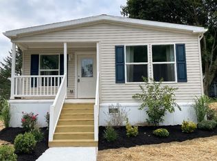 8912 Cedar Rd #1325, Breinigsville, PA 18031