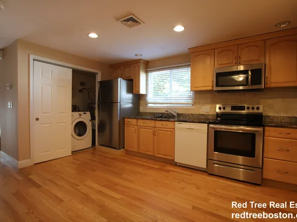 50 Undine Rd Unit 8, Brighton, MA 02135