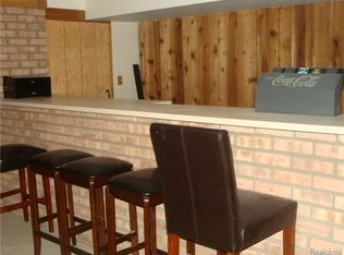 7775 McClements Rd, Brighton, MI 48114