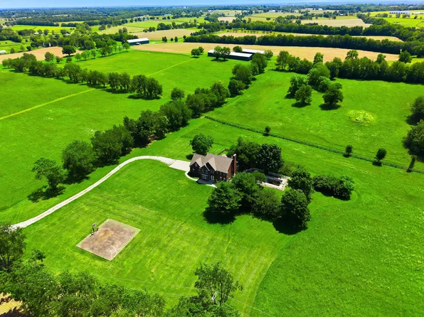 5650 Russell Cave Rd, Lexington, KY 40511
