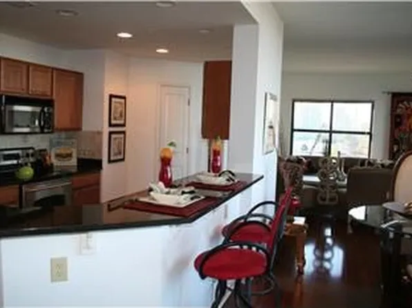 3040 Peachtree Rd NW, Atlanta, GA 30305