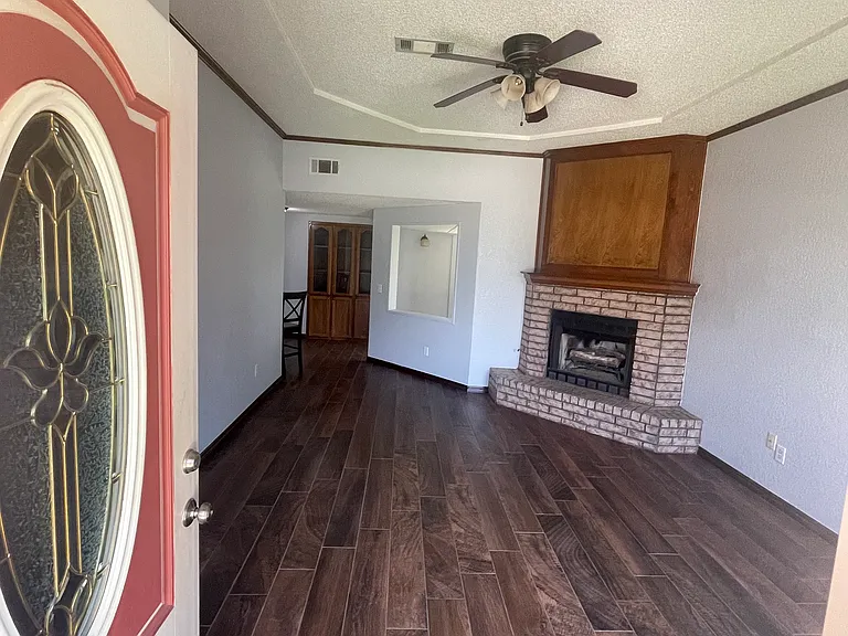 1700 SW 21st St — Photo 2