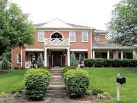2nd image of 100 Lakeview Ct