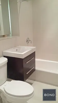 Rented by Bond New York | media 9