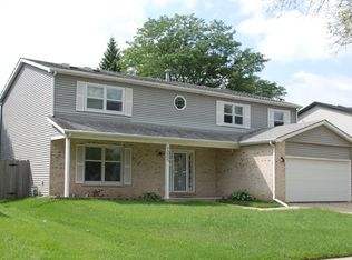 1205 W Dovington Dr, Hoffman Estates, IL 60169