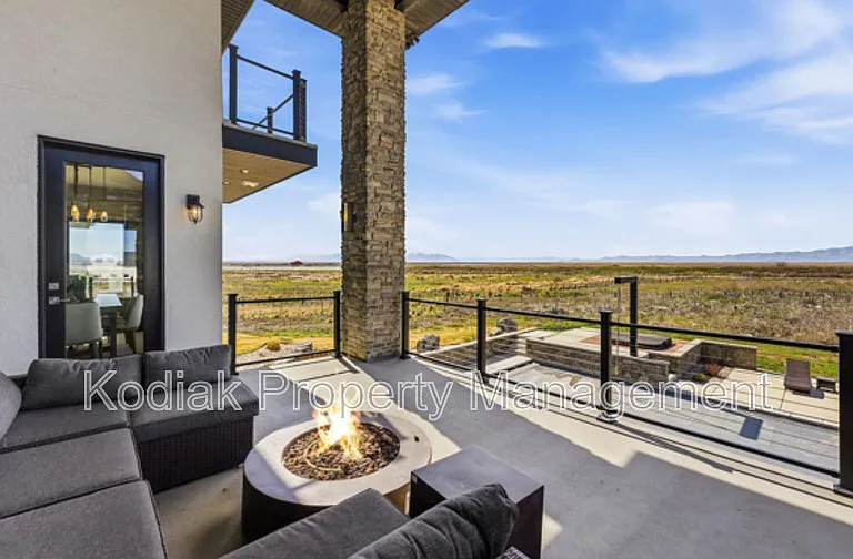 454 S Buffalo Ranch Rd W — Photo 23