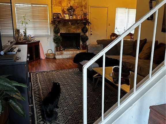 4th image of 2403 Royal Crest Cir