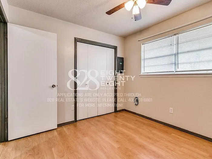 9717 NE 4th St — Photo 27