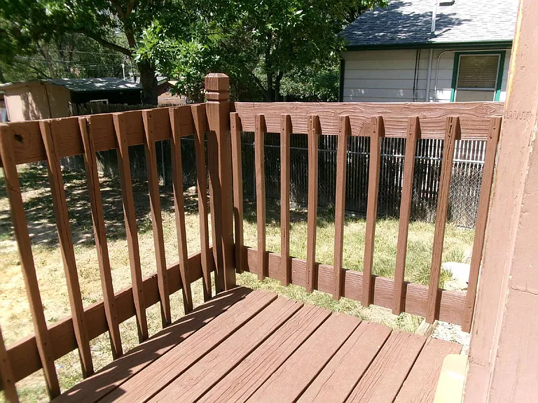 2429 E Monument St — Photo 16
