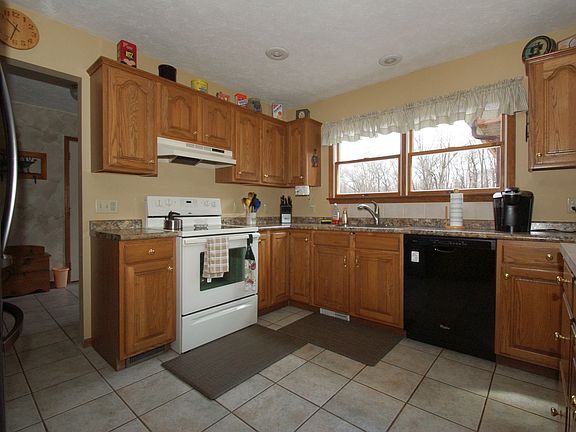 4th image of 1740 S Fernwood Dr