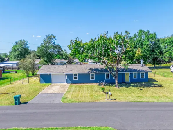 7602 Green Meadow Rd, Lake Charles, LA 70607