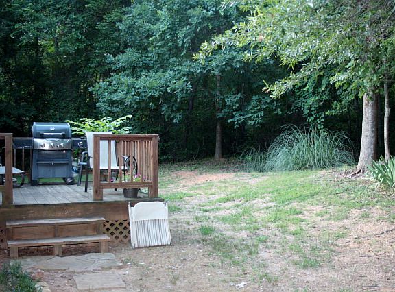 2nd image of 150 W Briarwood Ln