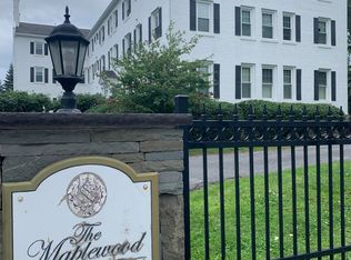 33 Maplewood Ave UNIT 104, Pittsfield, MA 01201