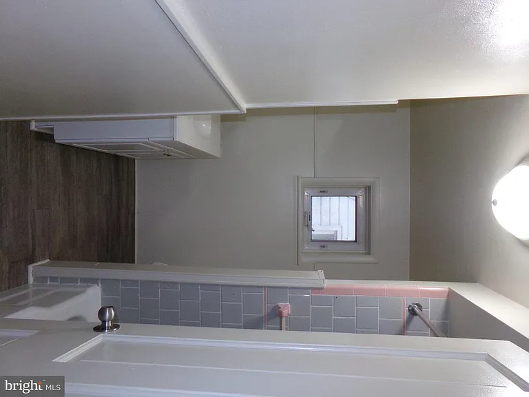 276 E Main St #1 — Photo 8
