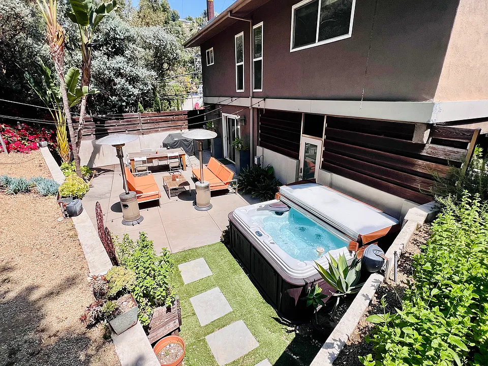 8101 Gould Ave