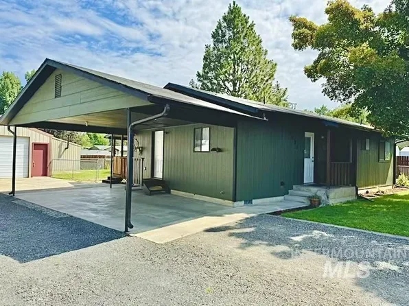 1721 Cedar Dr, Lewiston, ID 83501