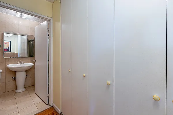 Rented by Corcoran | media 7
