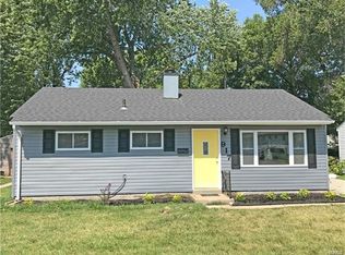 917 Royal Heights Rd, Belleville, IL 62226