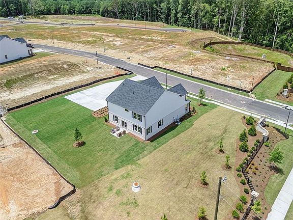 7th image of this home