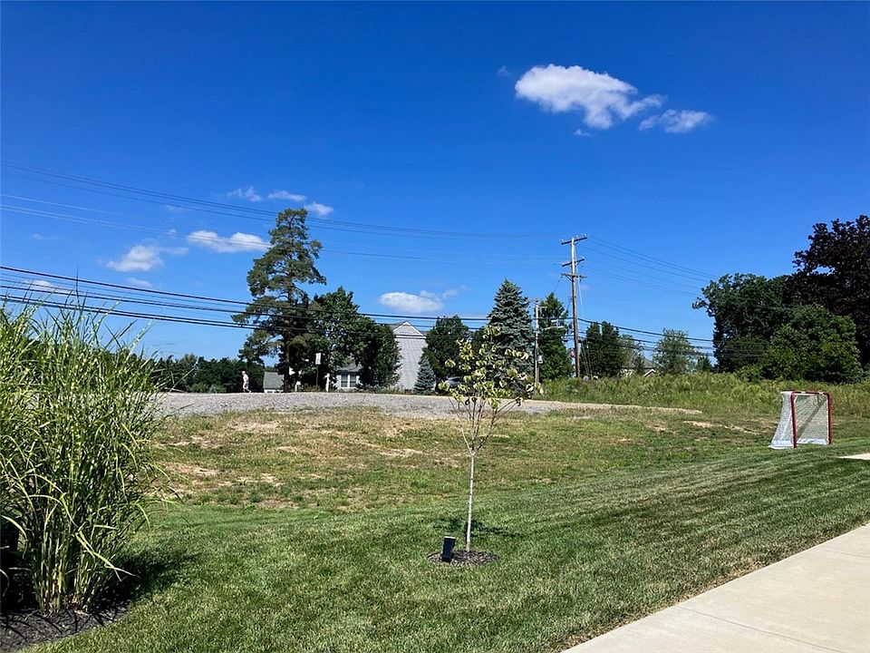 2nd image of 1001 Mitchell Dr