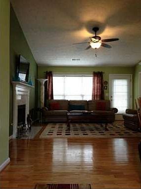 5th image of 1052 Ludwick Way