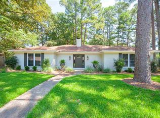 40 Pebble Hill Dr, Brandon, MS 39042
