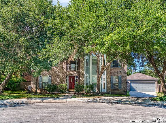 3rd image of 8503 Knights Knoll Dr