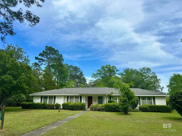 1606 Escambia Ave, Brewton, AL 36426