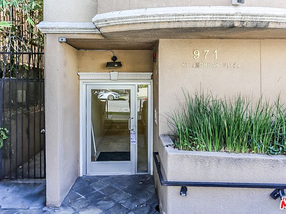 2nd image of 971 S Saint Andrews Pl APT 102