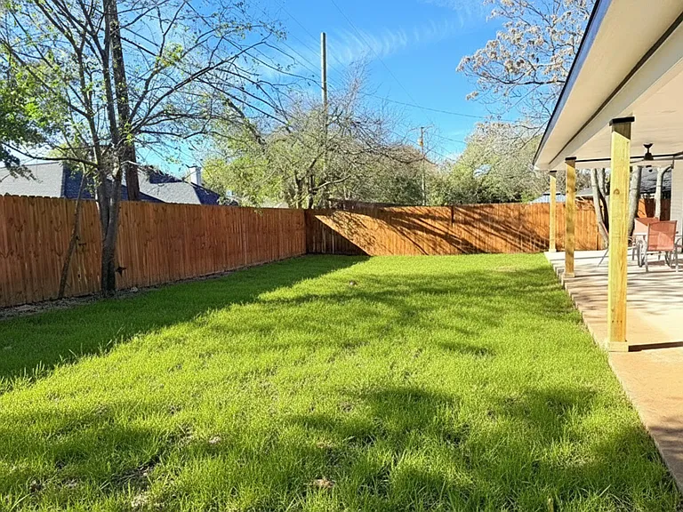 8529 Santa Clara Dr — Photo 24