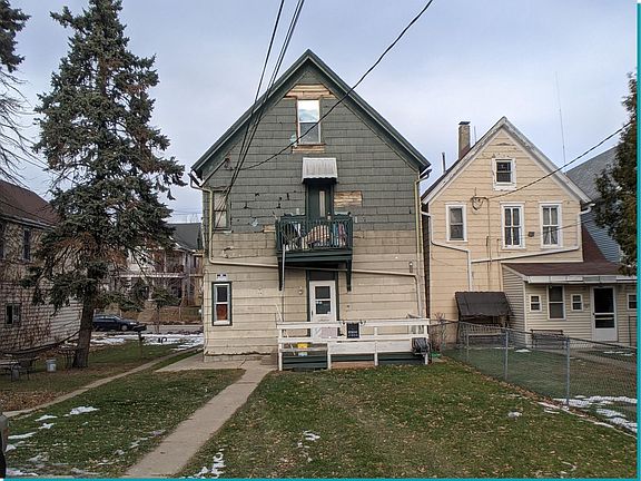 4th image of 2417 W Greenfield Ave
