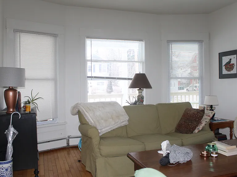Emerald St — Photo 2